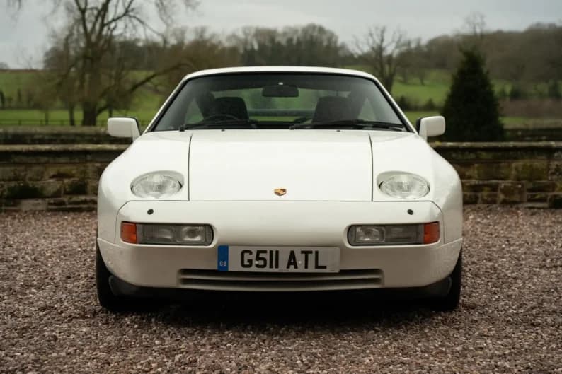 Porsche 928 S4